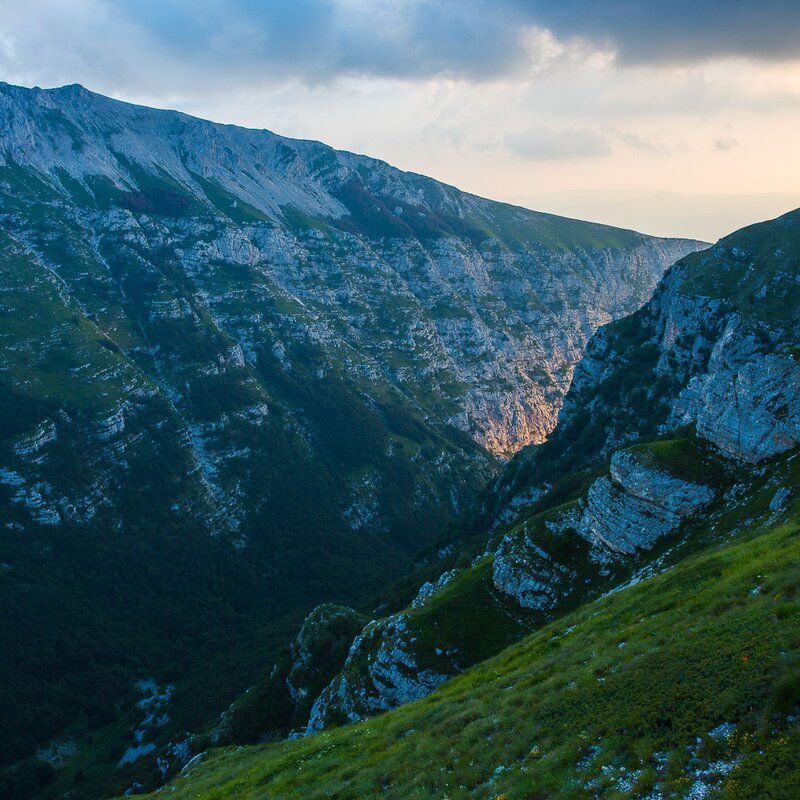 From Rifugio Sebastiani to the Summit of Monte Velino and Lago della Duchessa
