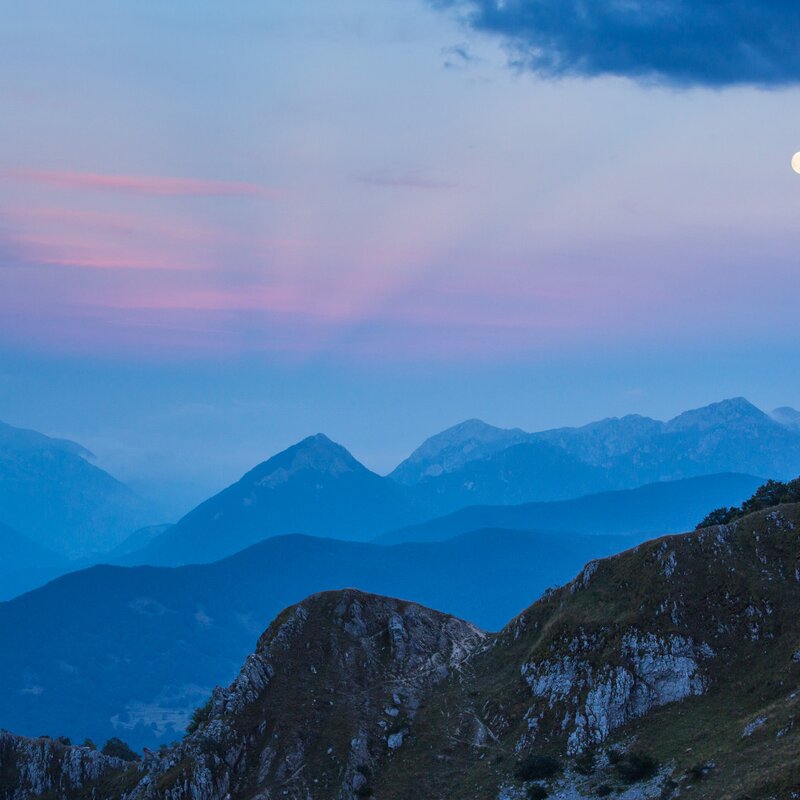 La Valle Inguagnera al tramonto