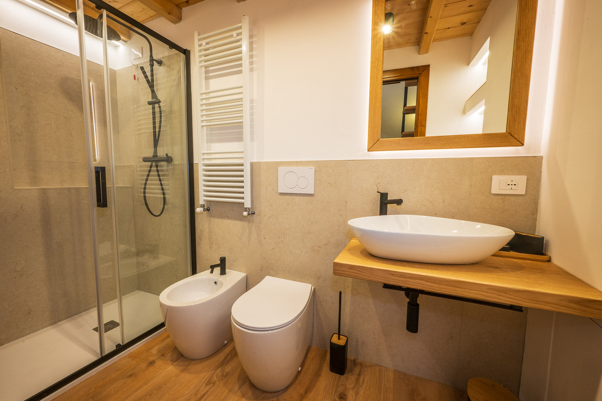 Slow Living Camera Mansarda Servizi